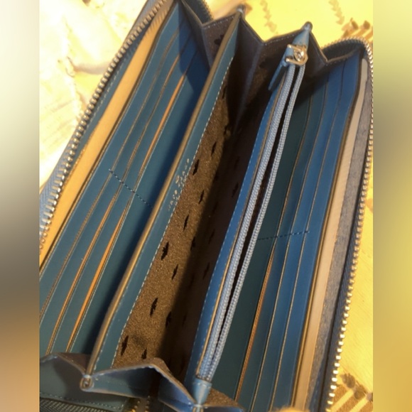 NWT Kate Spade Arctic Friends long zip wallet - Picture 4 of 7